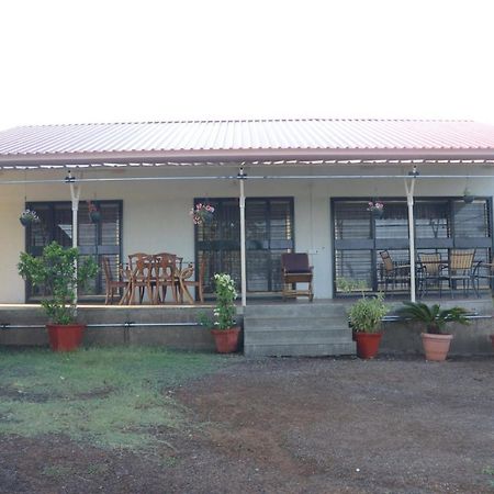 Suryamala Bunglows Villa Mahābaleshwar Buitenkant foto